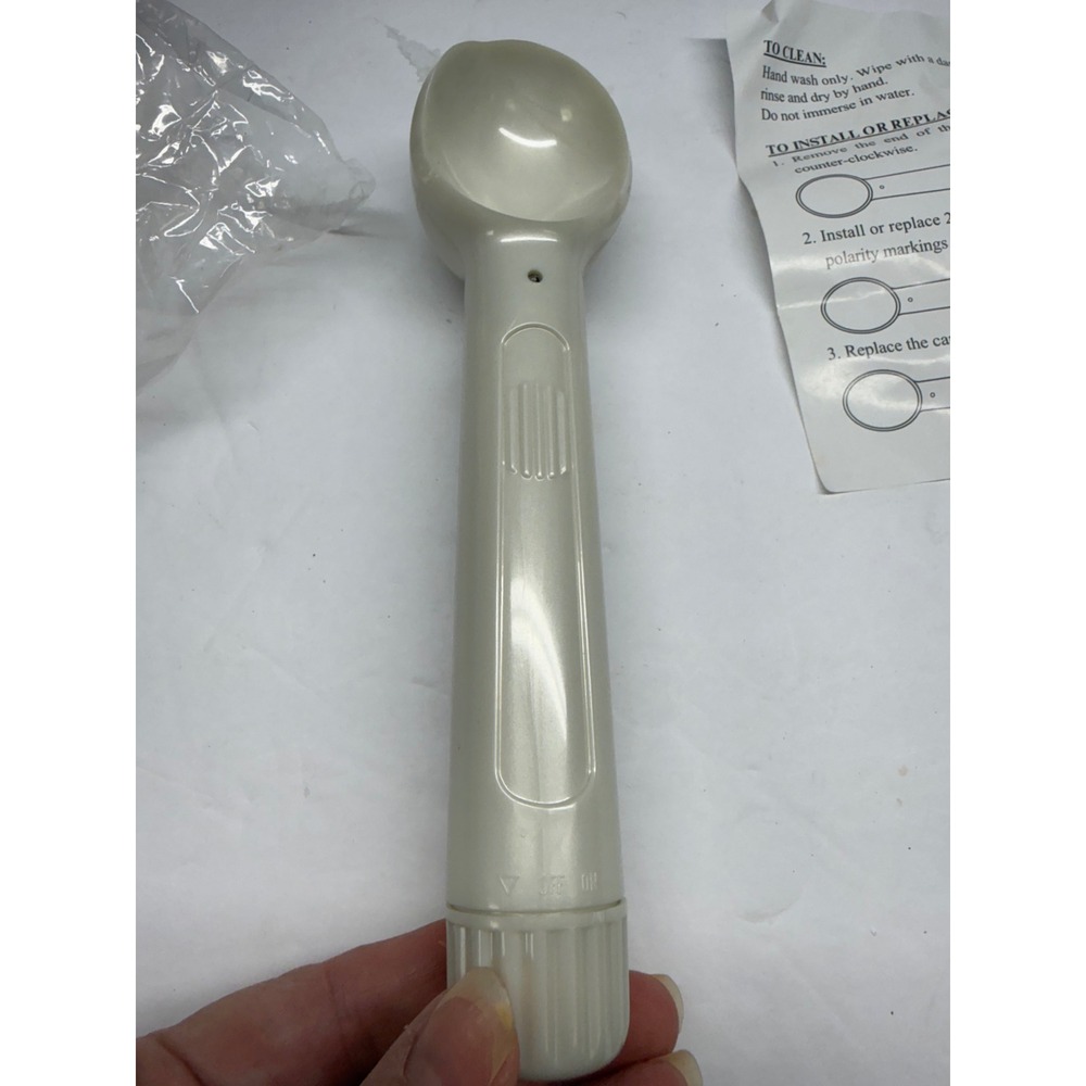 Avon Gift Collection Battery Operated Heated Ice Cream Scoop Cream Off-White